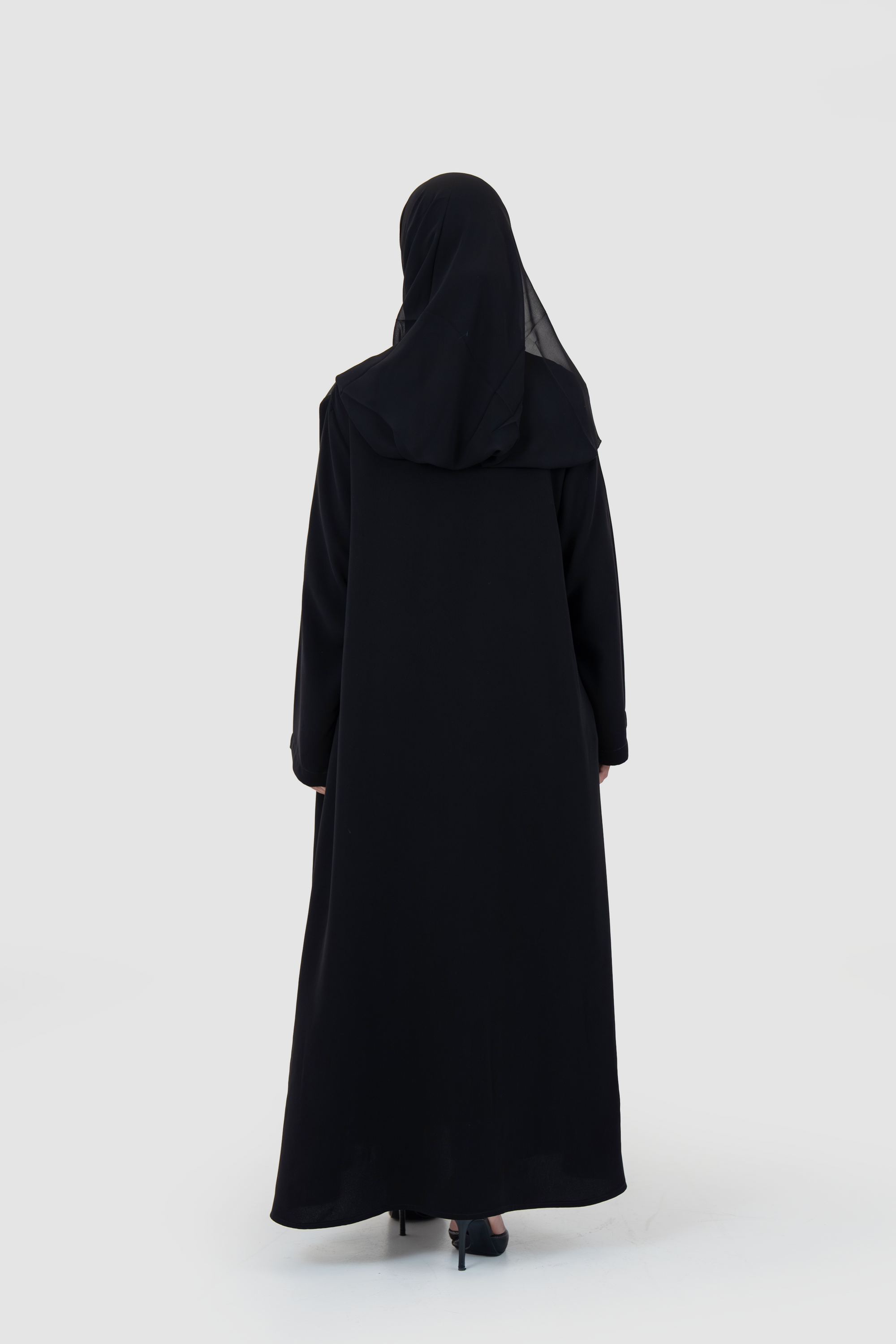 نيلا